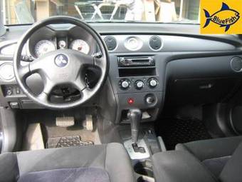 2006 Mitsubishi Outlander Photos