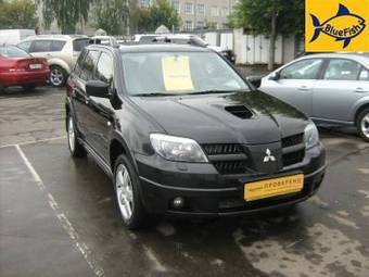 2006 Mitsubishi Outlander Photos