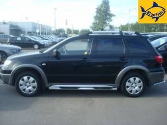 2006 Mitsubishi Outlander Pictures