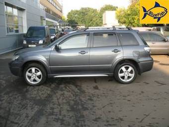 2006 Mitsubishi Outlander Pictures