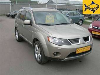 2007 Mitsubishi Outlander Photos