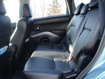 2007 Mitsubishi Outlander Images