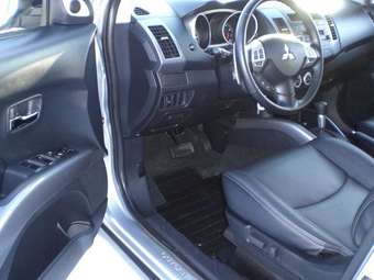 2007 Mitsubishi Outlander Pics