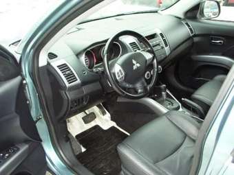 2007 Mitsubishi Outlander Pictures