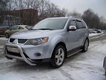 2007 Mitsubishi Outlander Pictures