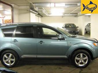 2007 Mitsubishi Outlander Pictures