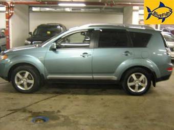 2007 Mitsubishi Outlander Pictures