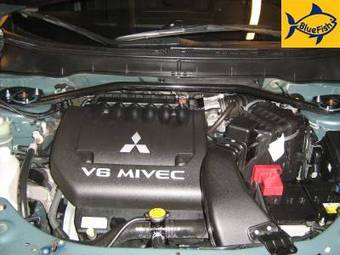 2007 Mitsubishi Outlander Photos