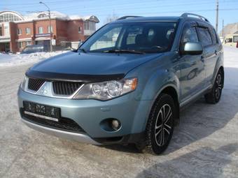 2007 Mitsubishi Outlander Pics