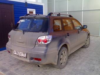 2007 Mitsubishi Outlander Pictures