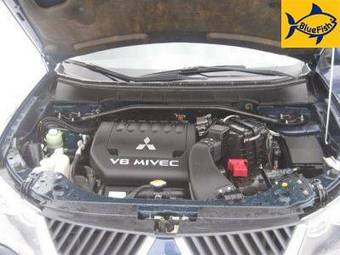 2007 Mitsubishi Outlander Pictures