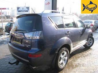 2007 Mitsubishi Outlander Photos