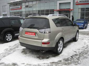2007 Mitsubishi Outlander Photos