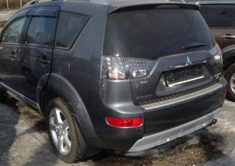 2007 Mitsubishi Outlander Images