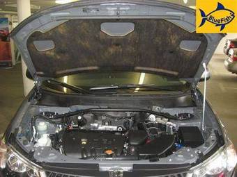 2007 Mitsubishi Outlander Pictures
