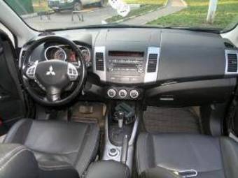 2007 Mitsubishi Outlander Pictures