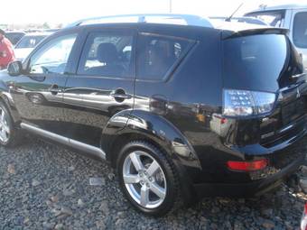 2007 Mitsubishi Outlander Pictures