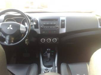 2007 Mitsubishi Outlander Pictures