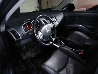 2007 Mitsubishi Outlander Pictures