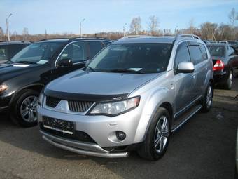 2007 Mitsubishi Outlander Pictures