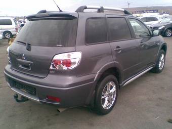2007 Mitsubishi Outlander Images