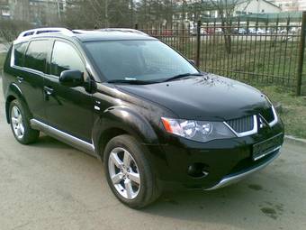 2007 Mitsubishi Outlander Pictures