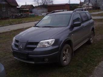 2007 Mitsubishi Outlander Images