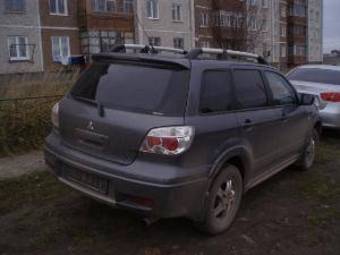 2007 Mitsubishi Outlander Pictures