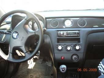 2007 Mitsubishi Outlander Pictures