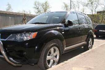 2007 Mitsubishi Outlander Pictures