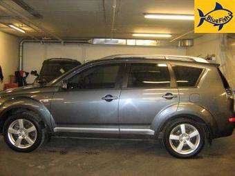 2007 Mitsubishi Outlander Images