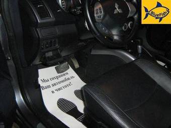 2007 Mitsubishi Outlander Photos