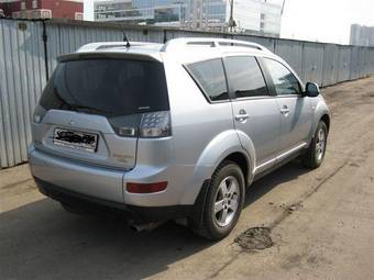 2007 Mitsubishi Outlander Pictures