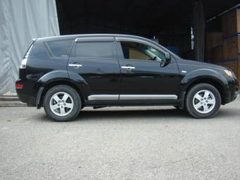 2007 Mitsubishi Outlander Pictures