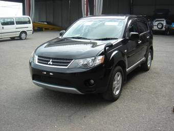 2007 Mitsubishi Outlander Photos