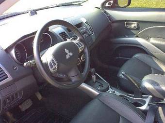 2007 Mitsubishi Outlander Pictures