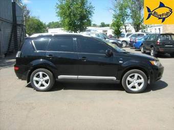 2007 Mitsubishi Outlander Photos