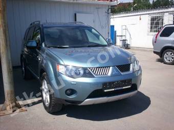 2007 Mitsubishi Outlander Photos