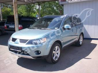 2007 Mitsubishi Outlander Photos