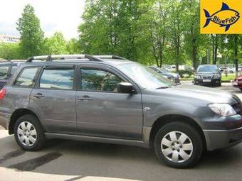 2007 Mitsubishi Outlander Photos