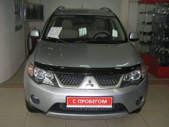 2007 Mitsubishi Outlander Photos