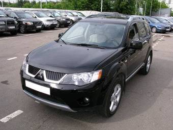 2007 Mitsubishi Outlander Pictures