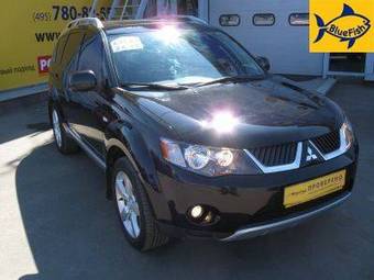 2007 Mitsubishi Outlander Photos