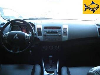 2007 Mitsubishi Outlander Pictures