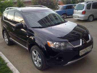 2007 Mitsubishi Outlander Photos