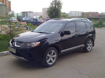 2007 Mitsubishi Outlander Pictures