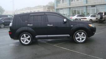 2007 Mitsubishi Outlander Photos