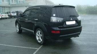 2007 Mitsubishi Outlander Photos