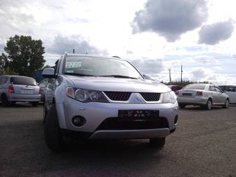 2007 Mitsubishi Outlander Photos