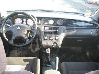 2007 Mitsubishi Outlander Pictures